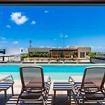 \'Syrena Luxury Caribbean\' Heart Of Playa Del Carmen - Fast Wi-Fi - Sea Views